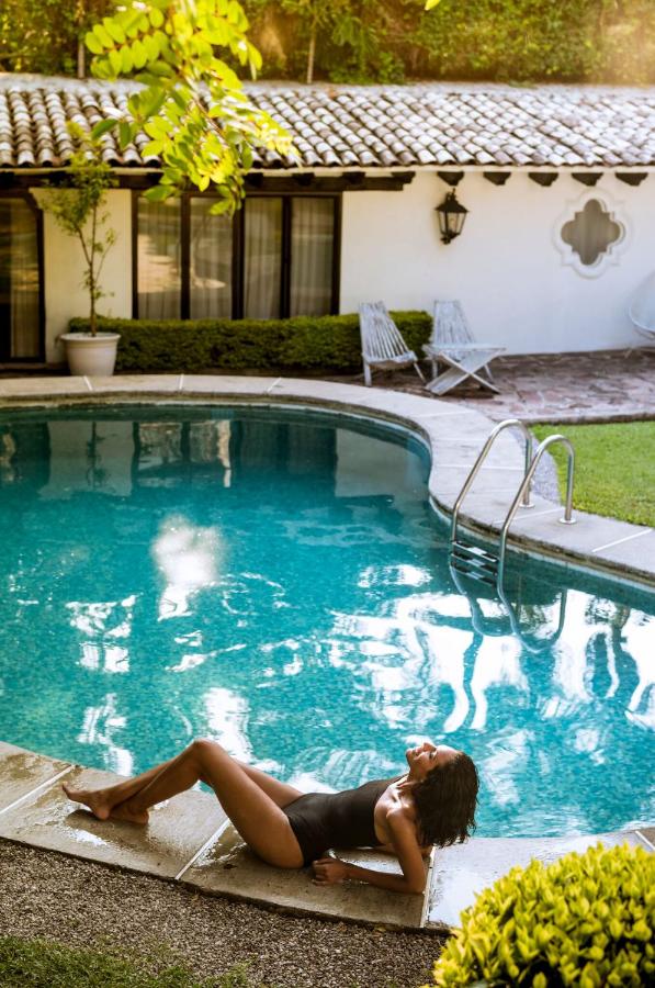 Heated swimming pool: Las Casas B&B Boutique Hotel, Spa & Restaurante Cuernavaca