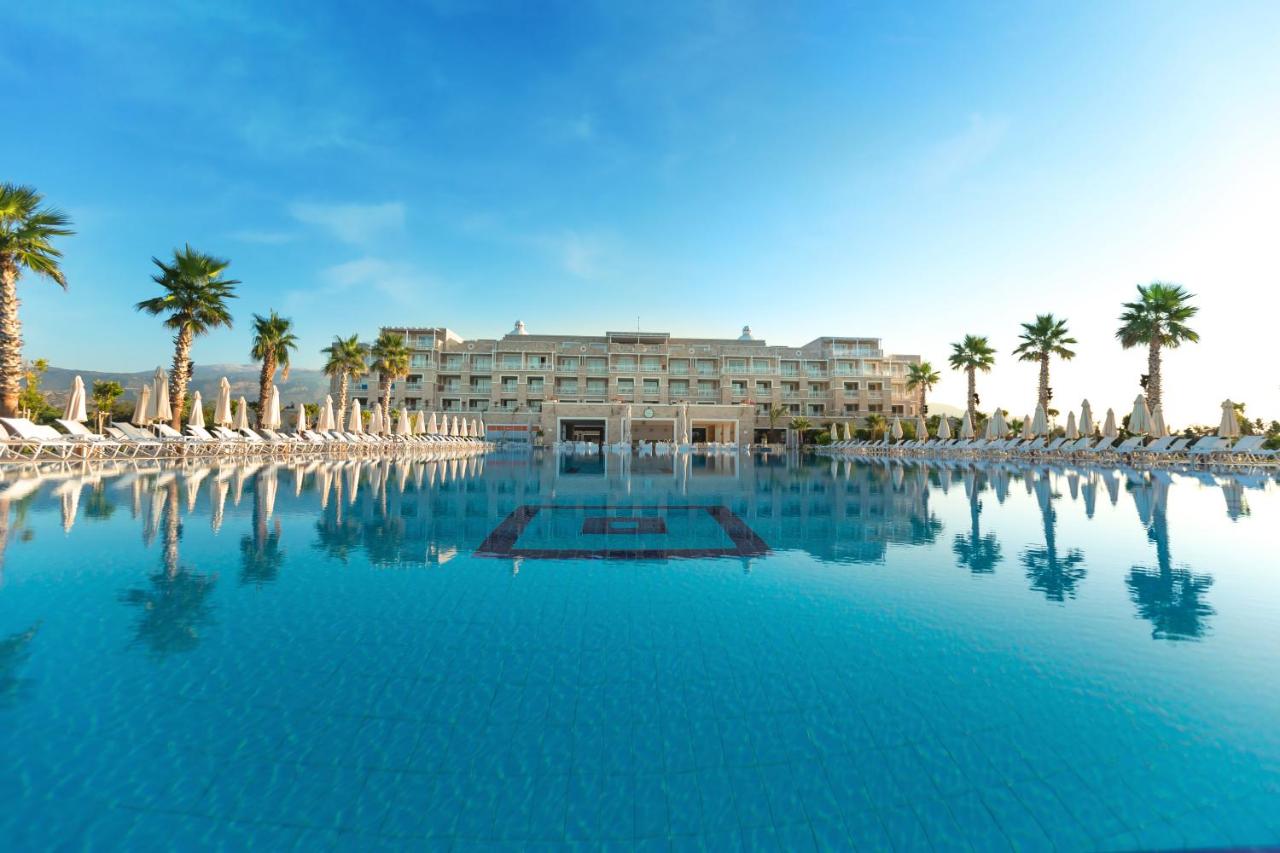 Image: Andriake Beach Club Hotel