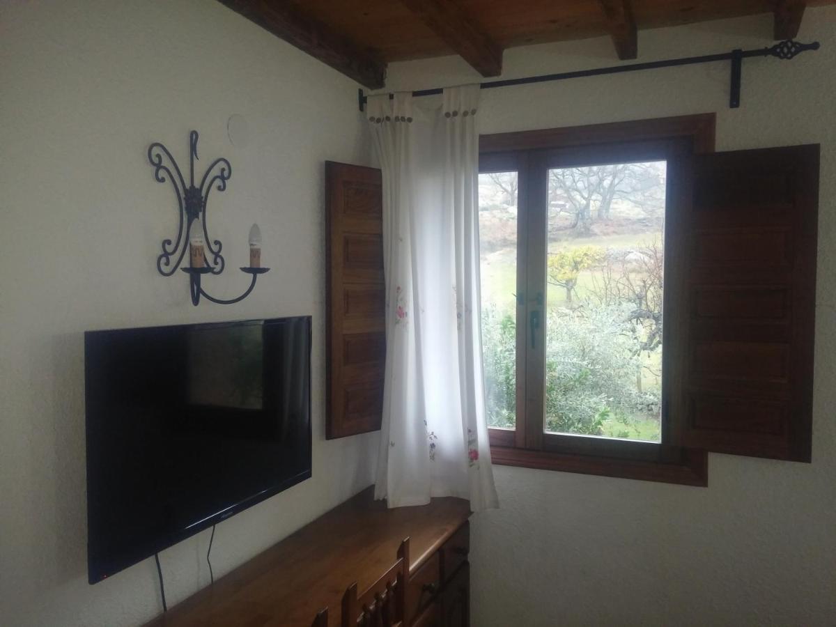 Casa Rural Ropino, El Raso, Spain - Booking.com