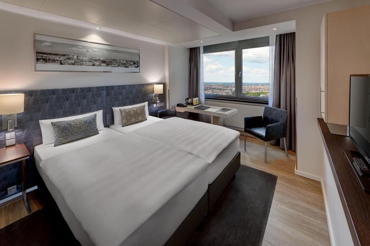 Park Inn by Radisson Berlin Alexanderplatz photo