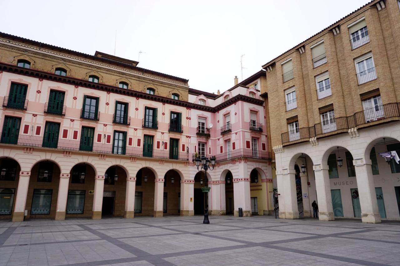 Apartamentos Turísticos Río Gállego (Apartamento Huesca 2 ...