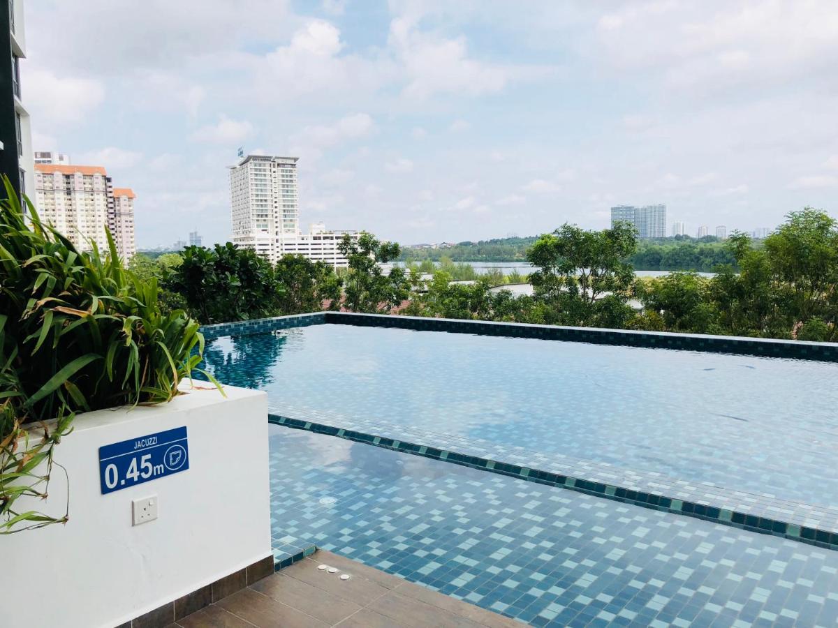 Loving Comfy Ensuite By Crescent Bay Johor Bahru Updated 2021 Prices
