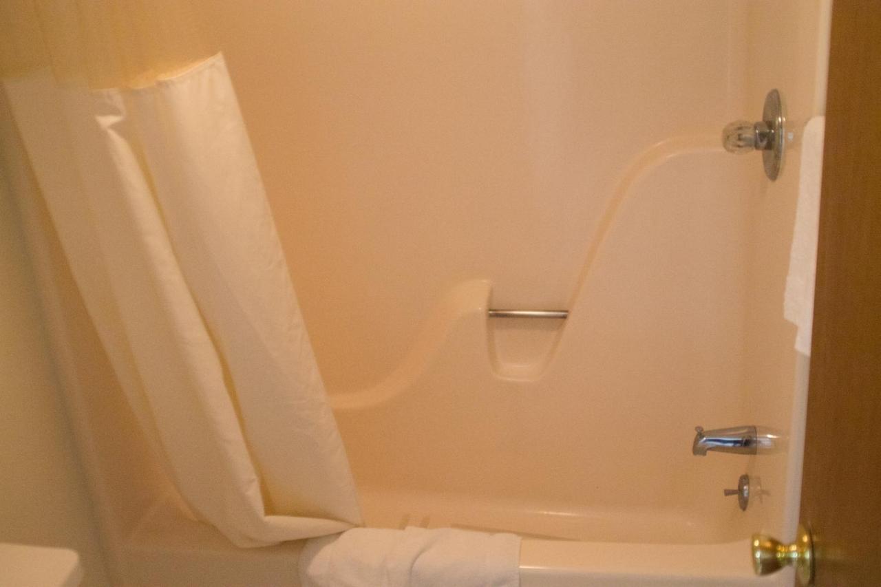 Tazewell Motor Lodge — photo 3