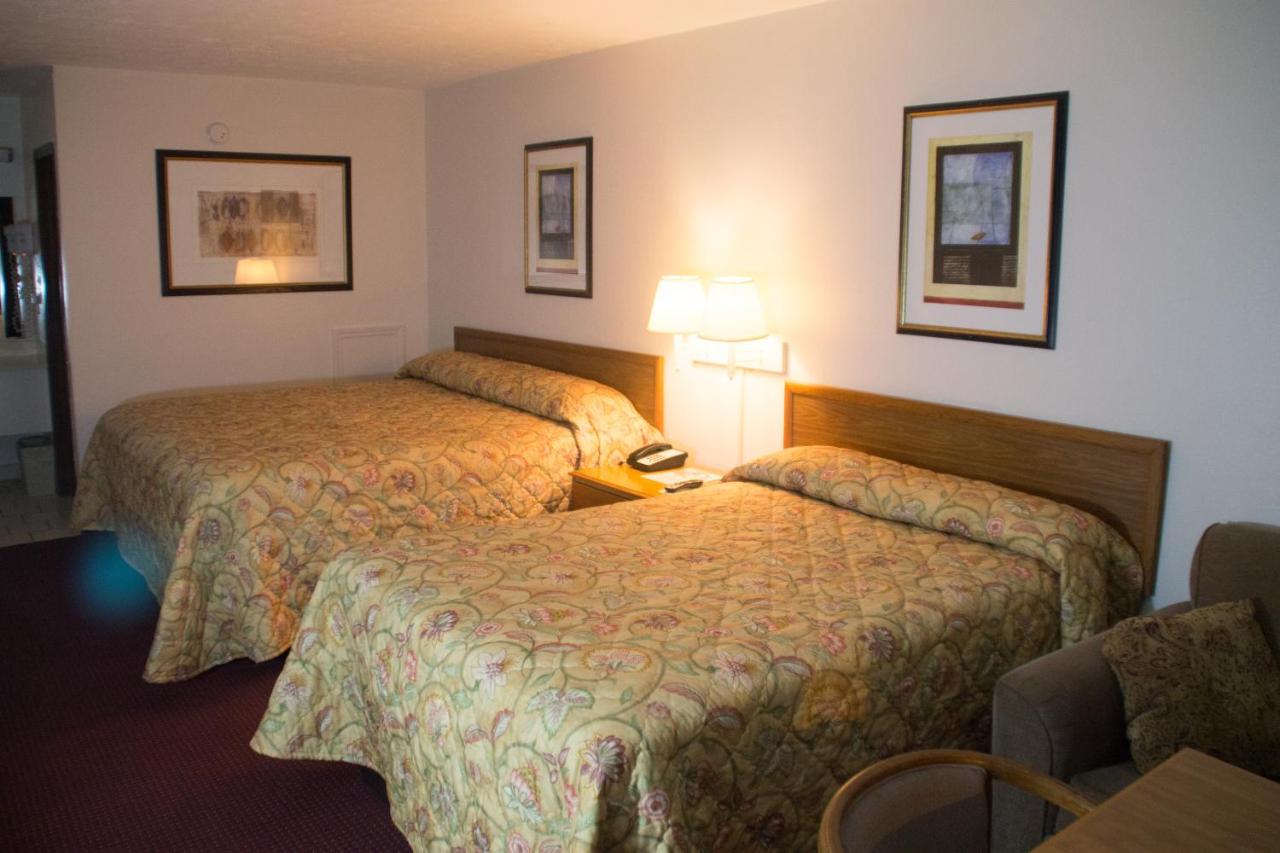 Tazewell Motor Lodge — photo 18