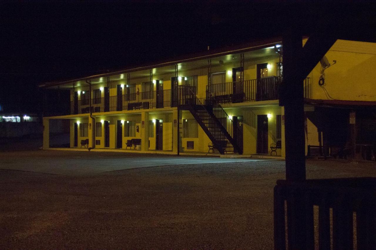 Tazewell Motor Lodge — photo 15