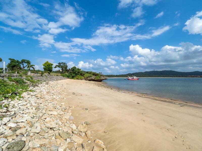 Beach: Villa Unarizaki