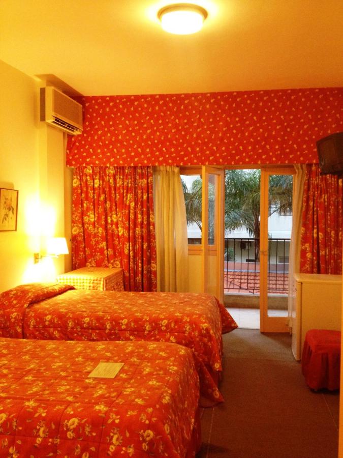 Embassy Hotel photo