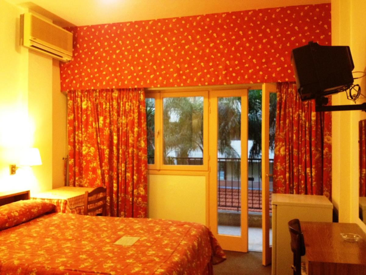 Embassy Hotel photo