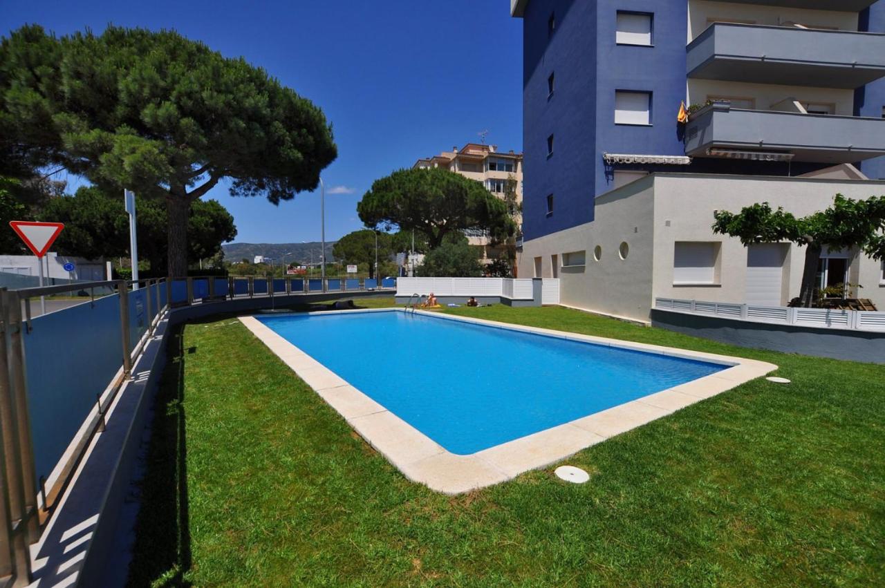 Apartment 1068 Vigata, Roses, Spain - Booking.com