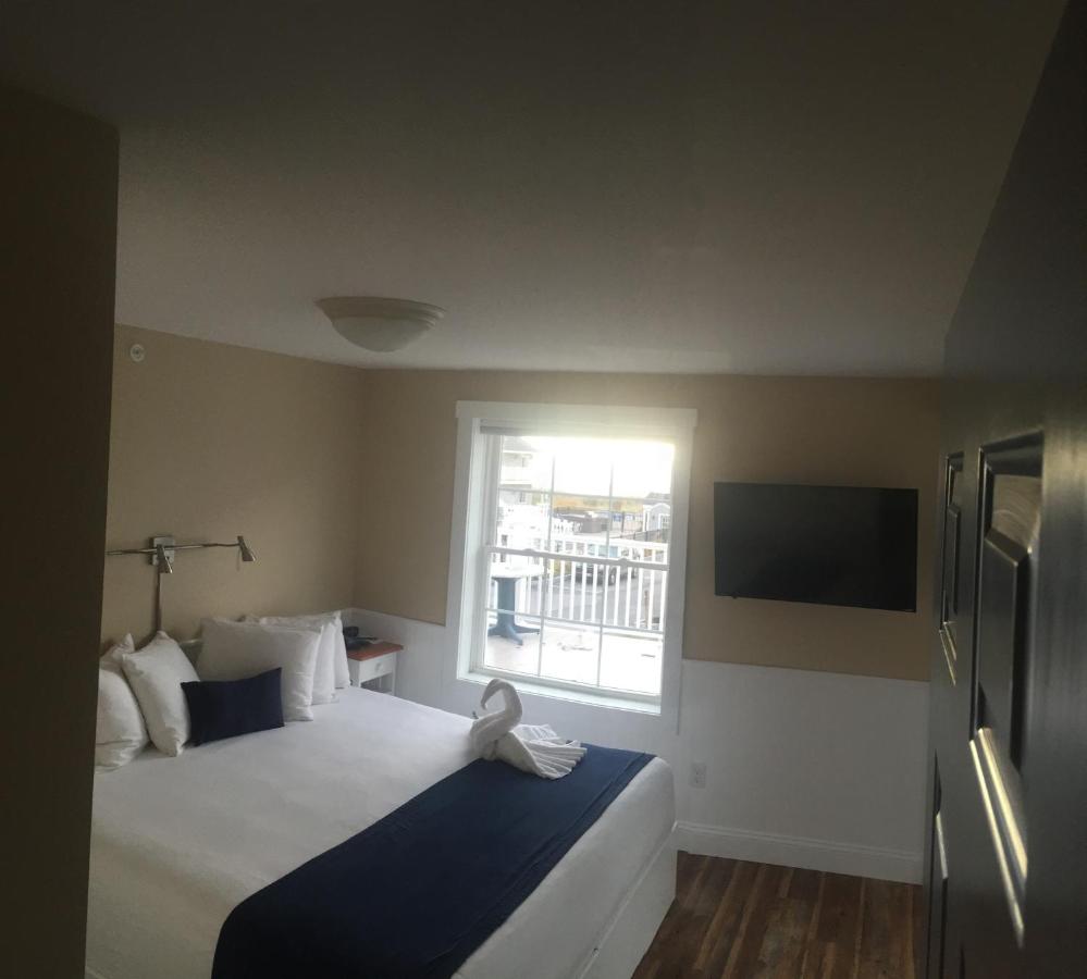 The Beachwood — photo 2