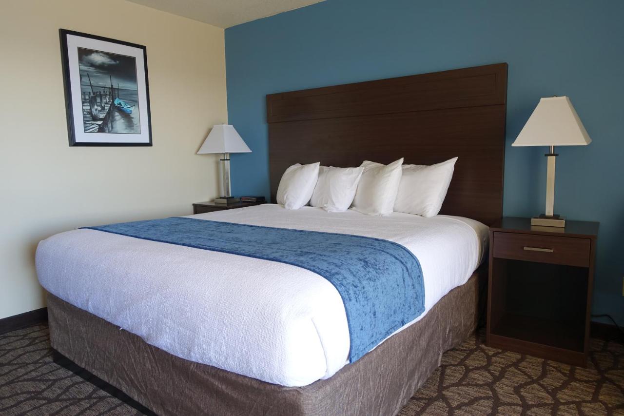 Harborside Inn — photo 1