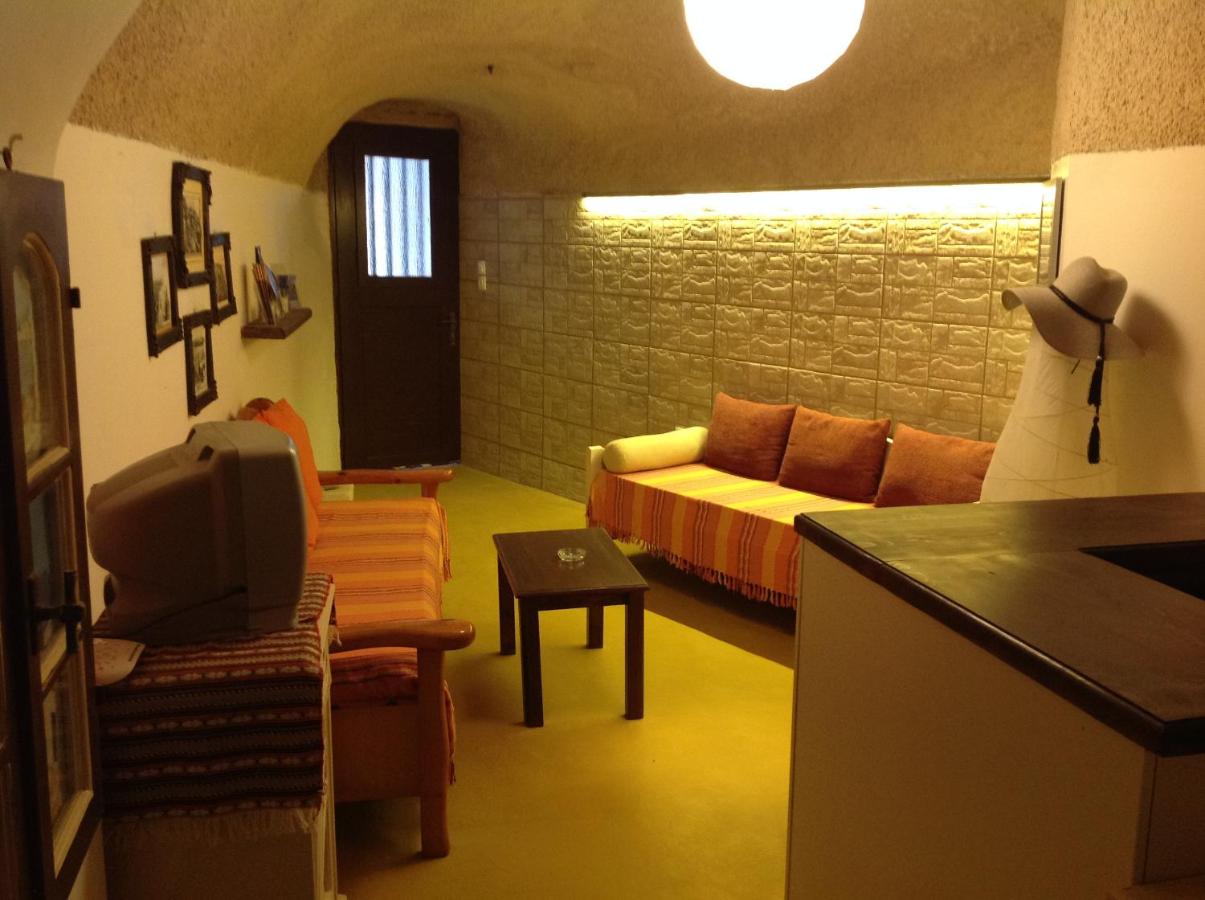 Pansion Zaharoula - 5