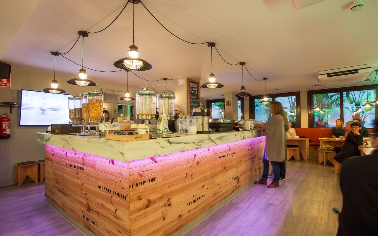 Yeah Barcelona Hostel - 4