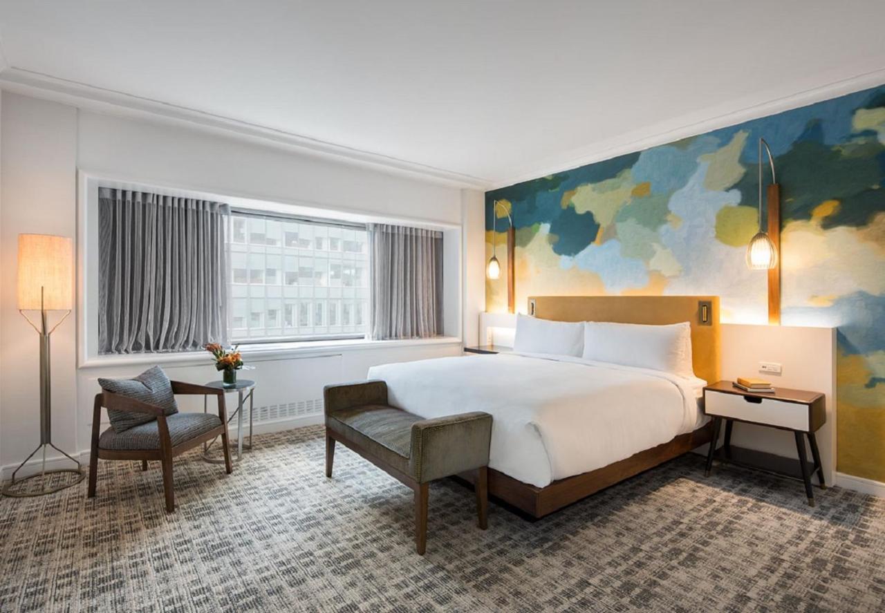 Fairmont The Queen Elizabeth photo