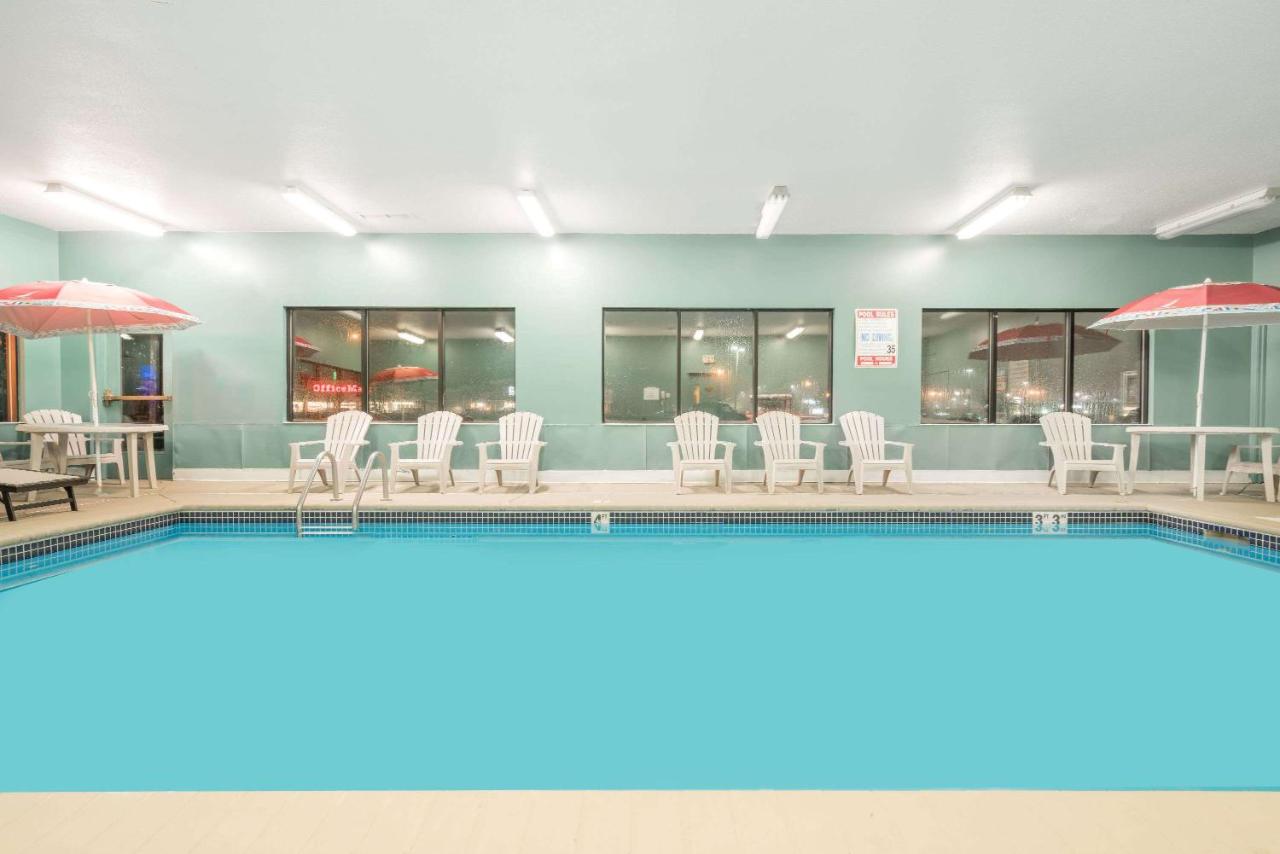 Clairemont Motel — photo 3