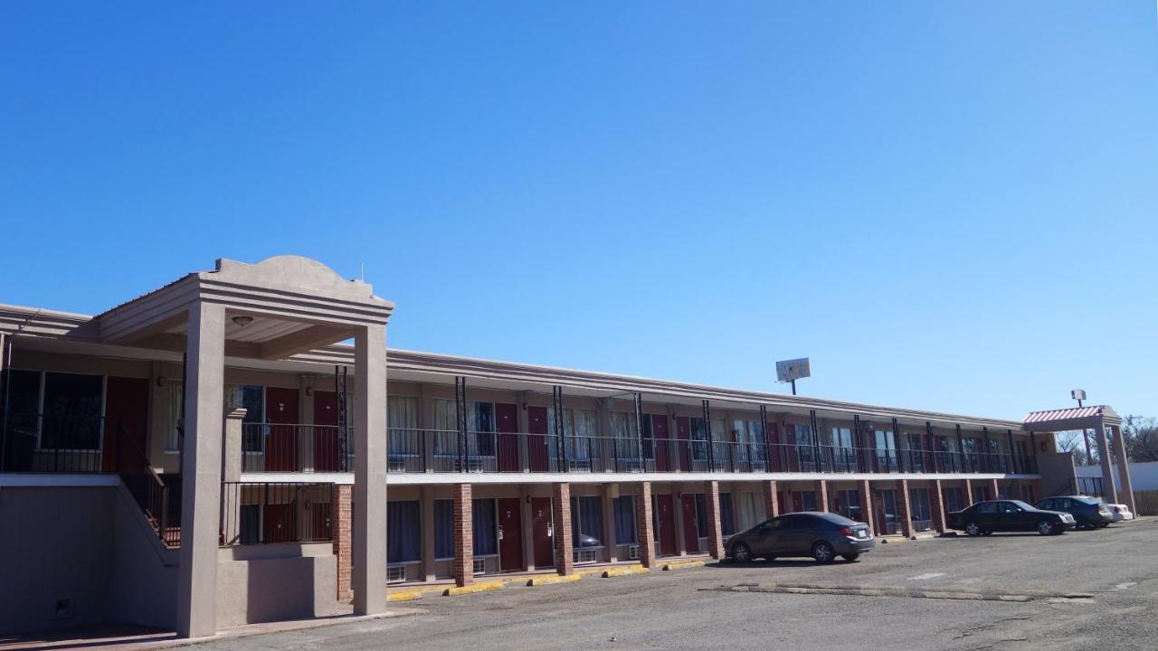 Baton Rouge West Inn — photo 22