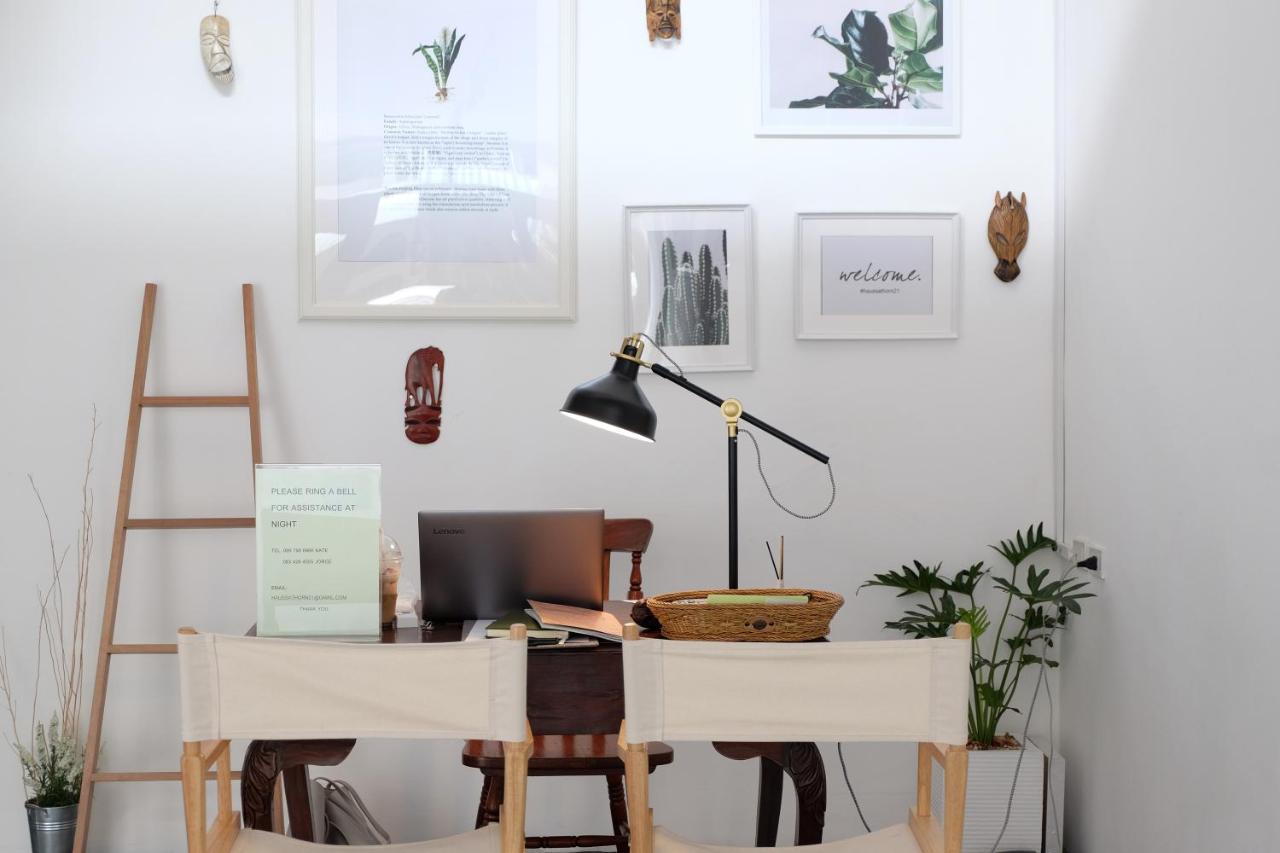 Haus Sathorn 21 Bed and Breakfast