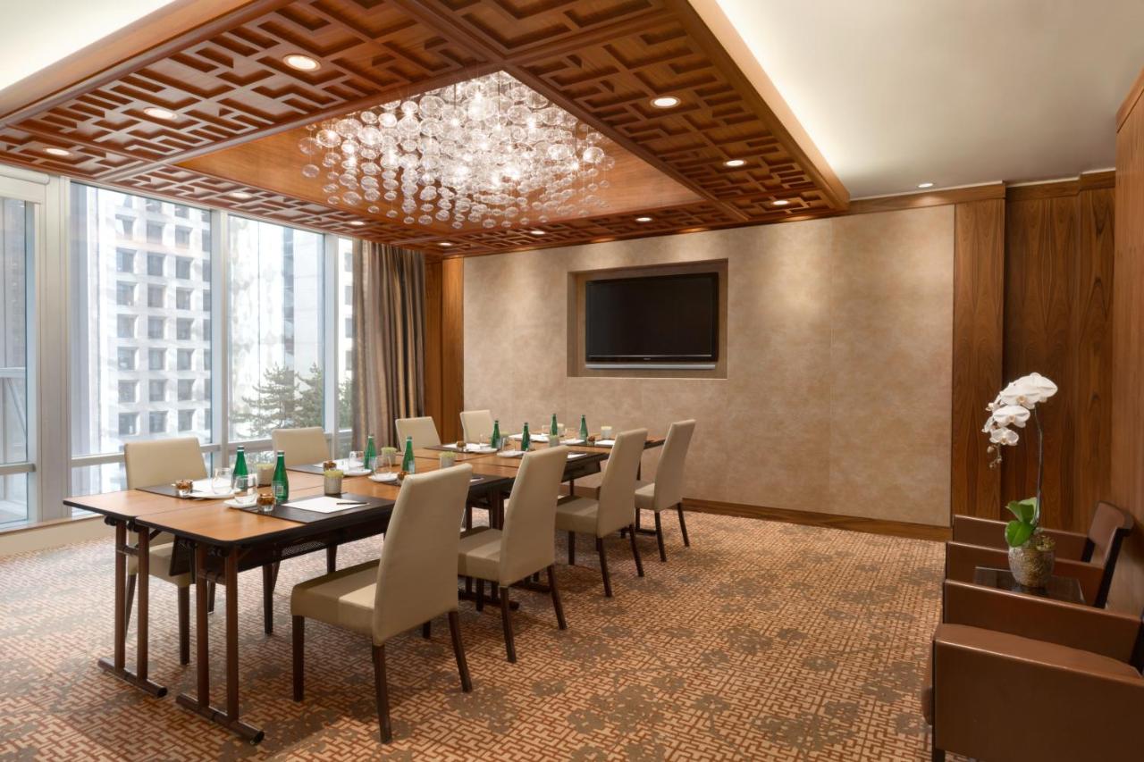 Shangri-La Vancouver photo