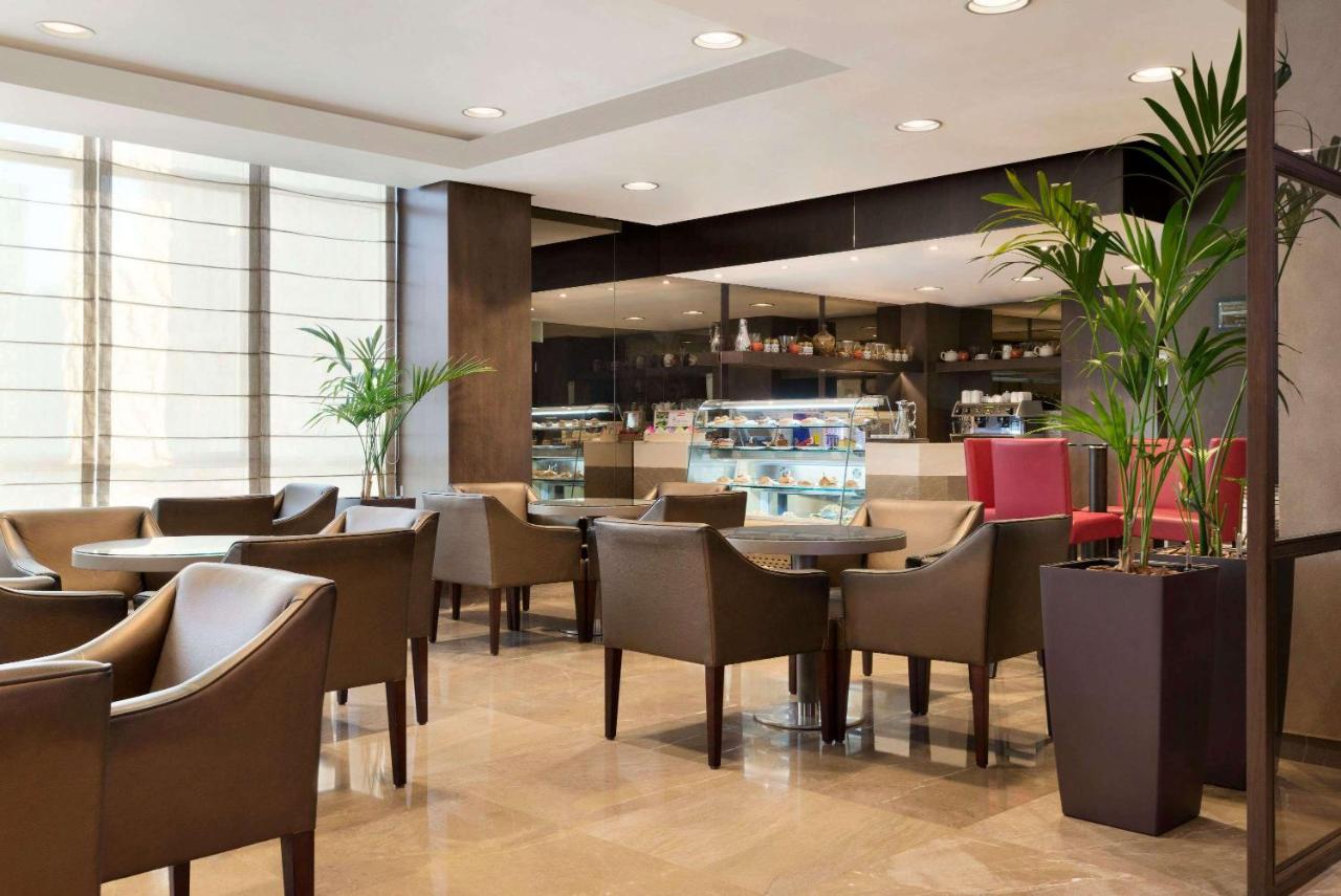 Ramada Downtown Abu Dhabi - 5