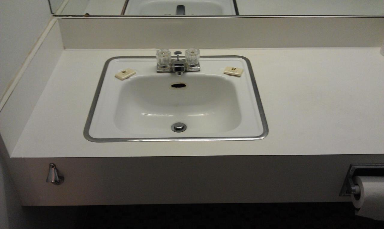 Kings Inn Cleveland — photo 16
