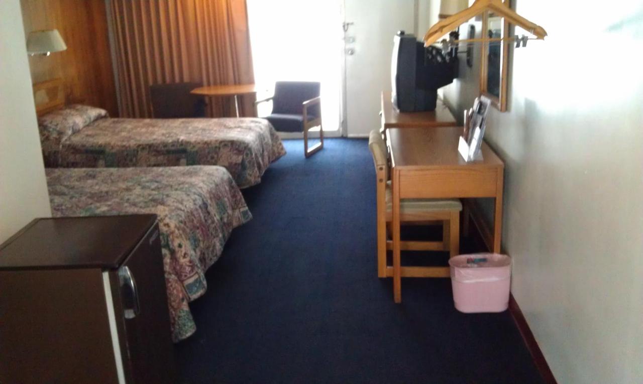 Kings Inn Cleveland — photo 17