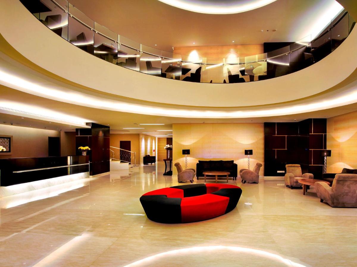 ASTON Makassar Hotel & Convention Center, Makassar – Updated 2022 Prices
