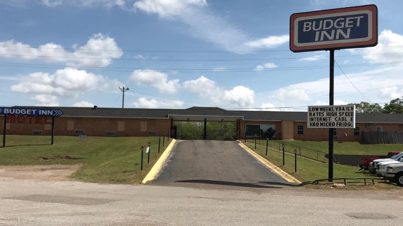 Budget Inn — photo 1