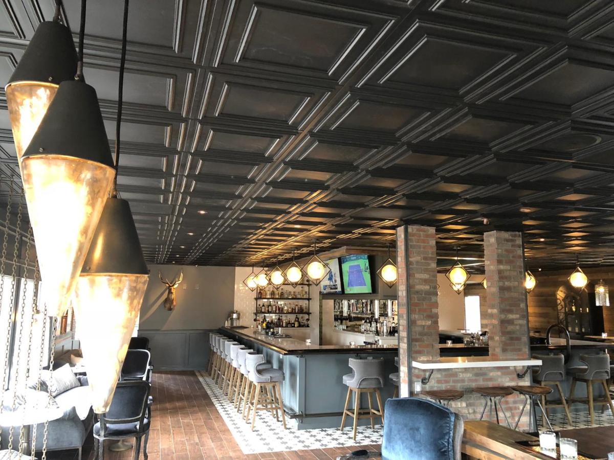 Sideways Inn — photo 13