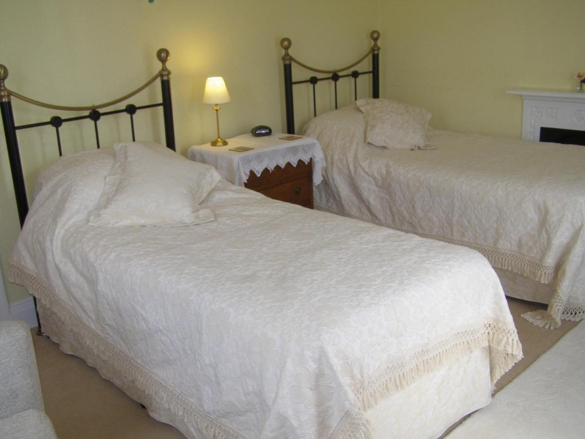 Anton Guest House B&B; - Laterooms