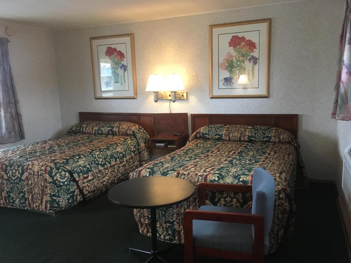 BUDGET INN — photo 23