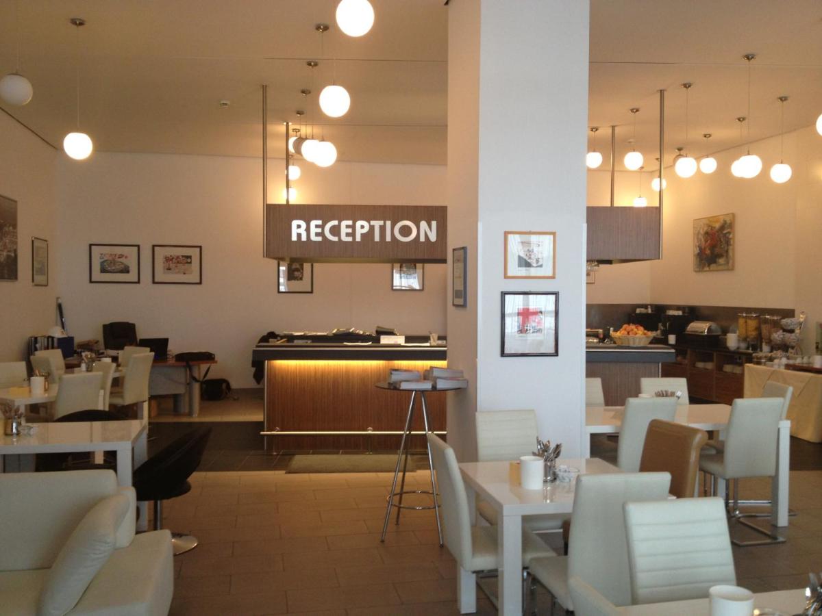 HB1 Budget Hotel - contactless check in photo