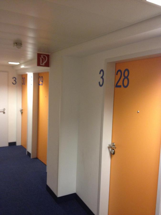 HB1 Budget Hotel - contactless check in photo