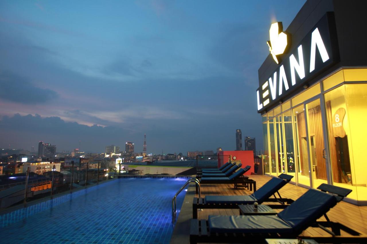 Rooftop swimming pool: Levana Pattaya Hotel - SHA Extra Plus