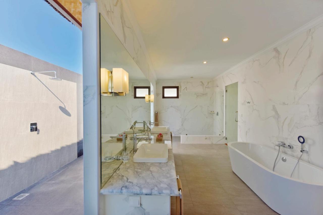 Dreamland Maldives Resort - 3