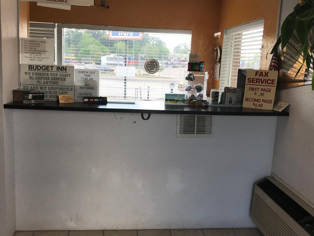 Budget Inn — photo 4
