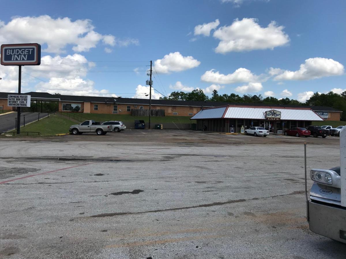Budget Inn — photo 14