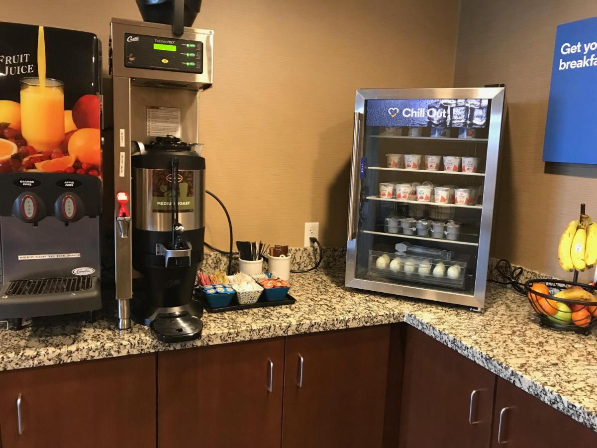 Heartland Inn & Suites — photo 4