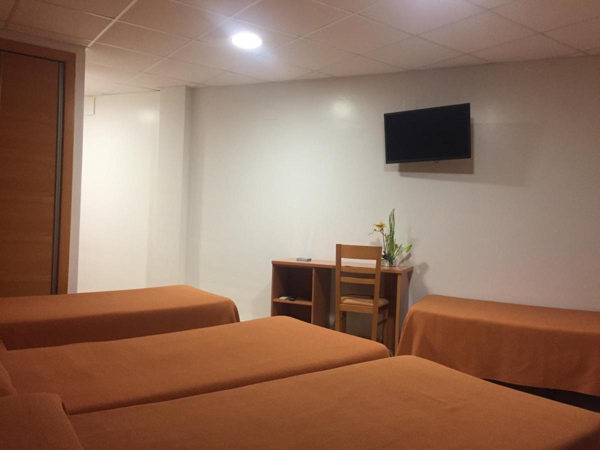 Hotel Mediterrani Blau, Sant Jaume dEnveja, Spain - Booking.com