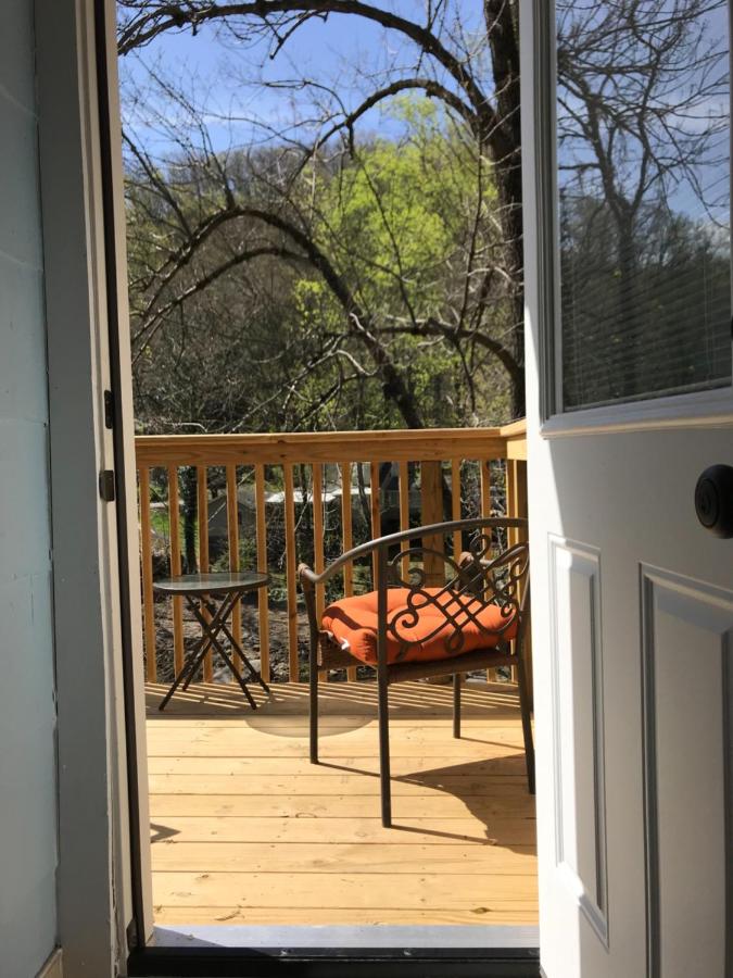 Riverside Lodge at Chimney Rock — photo 11
