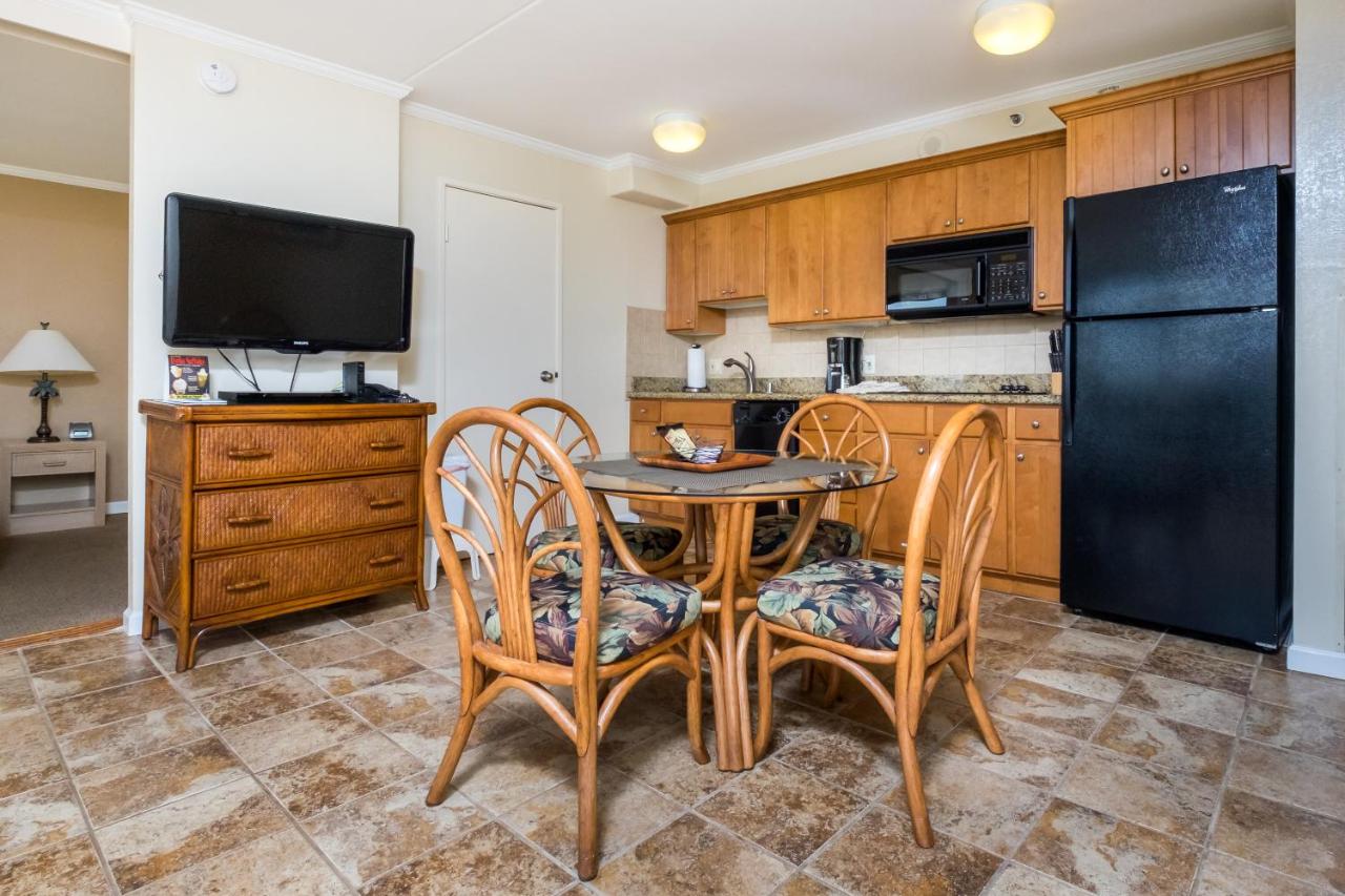 Sweetwater Waikiki — photo 12