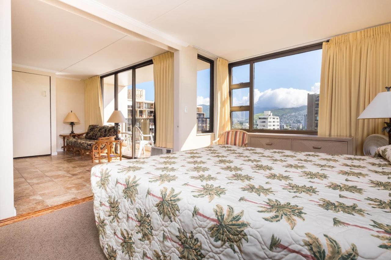 Sweetwater Waikiki — photo 14