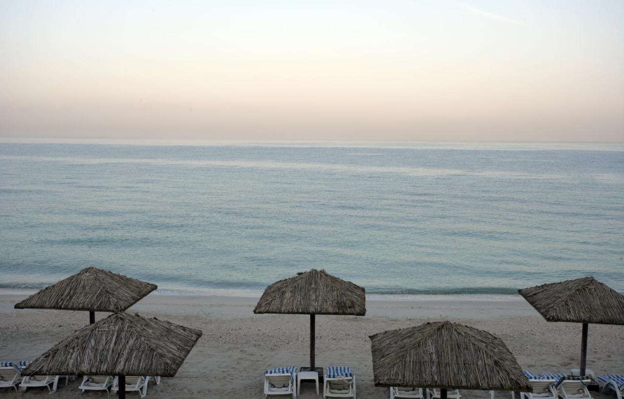 Hotel, plaża: Ramada by Wyndham Beach Hotel Ajman