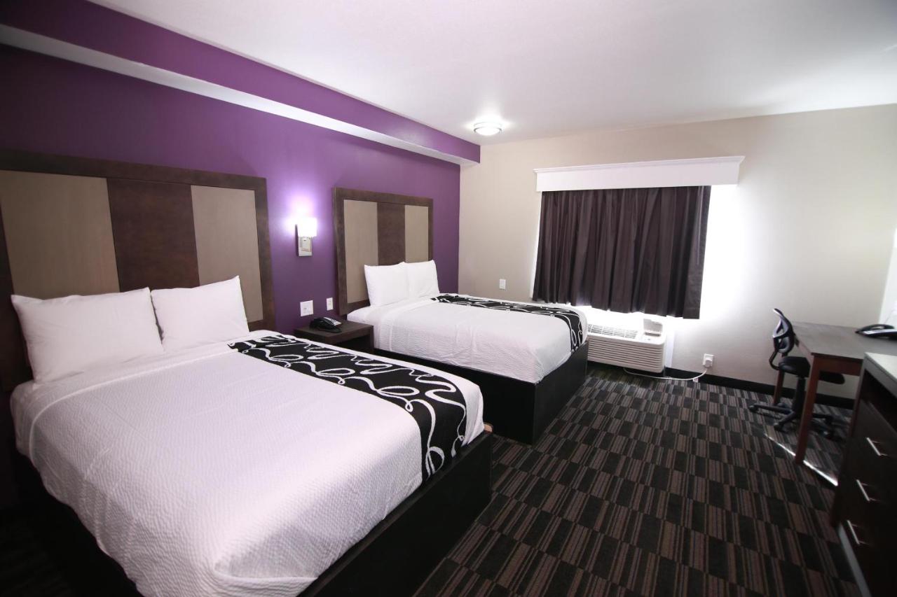 Jackson Heights Inn and Suites — photo 9