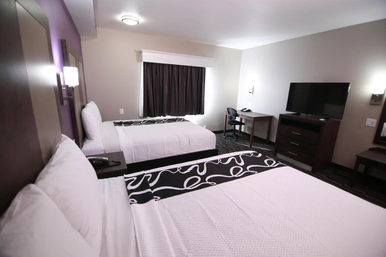 Jackson Heights Inn and Suites — photo 11