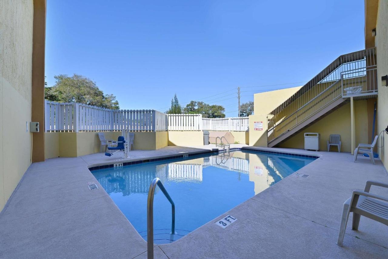Sunshine motel — photo 4