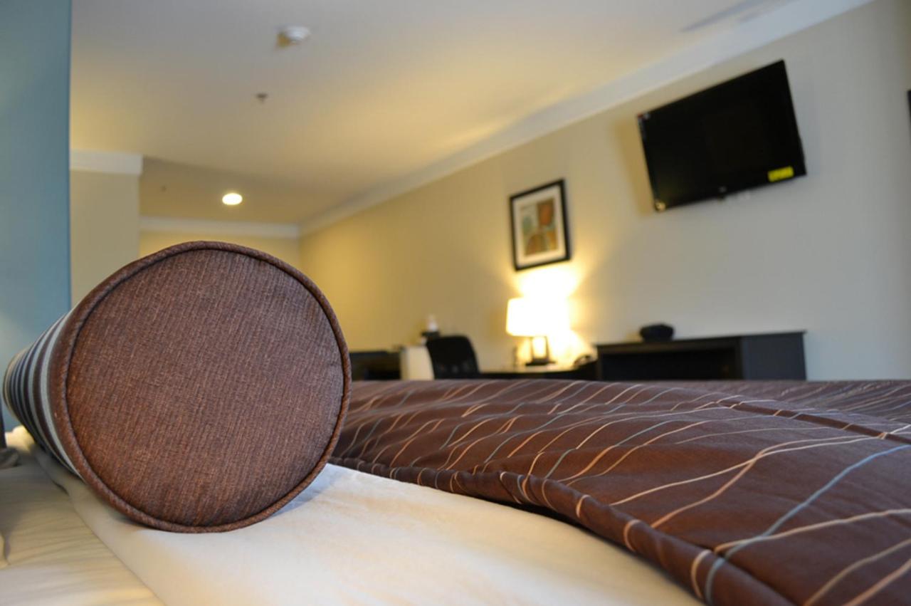 Red River Inn & Suites — photo 16