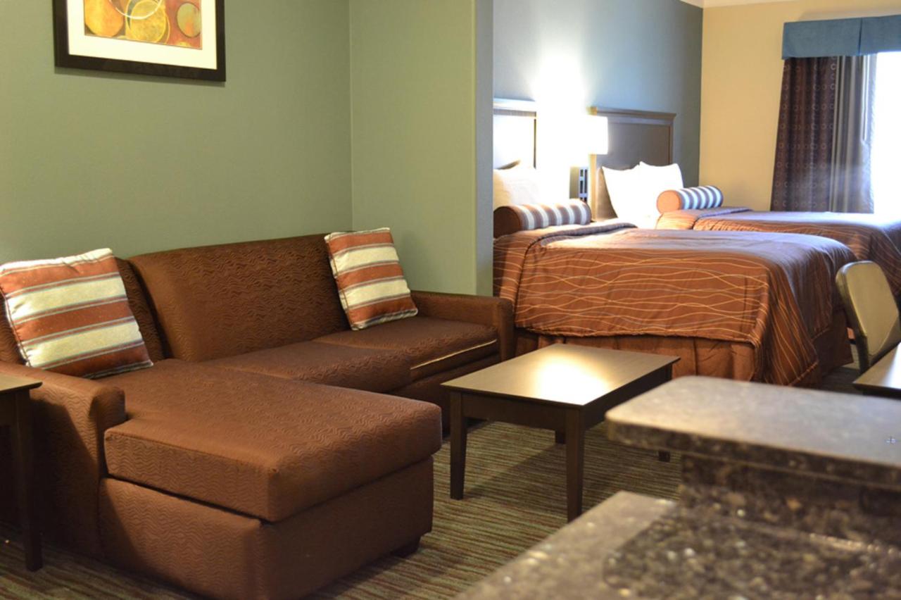 Red River Inn & Suites — photo 18