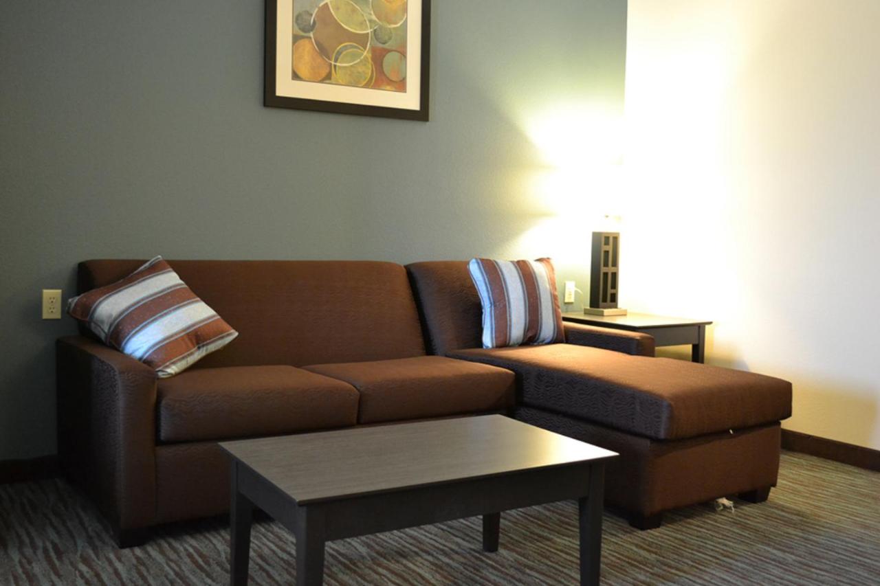 Red River Inn & Suites — photo 13