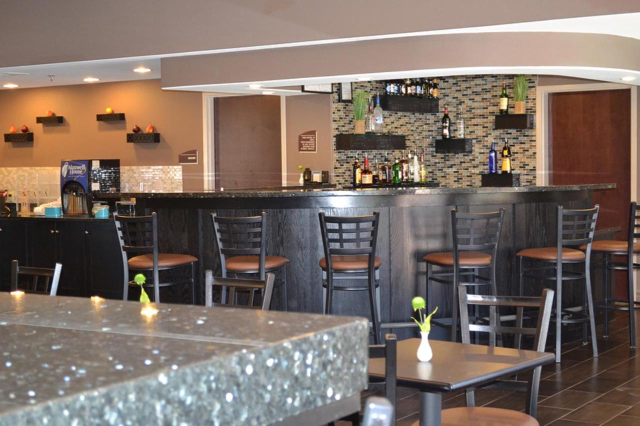 Red River Inn & Suites — photo 15