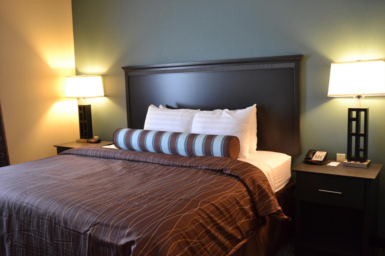 Red River Inn & Suites — photo 14